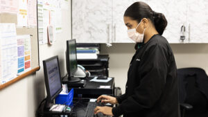 An Ob-Gyn in the Office at Thewomenschoice